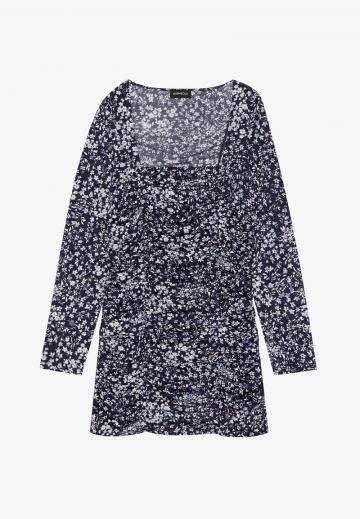 Короткое платье