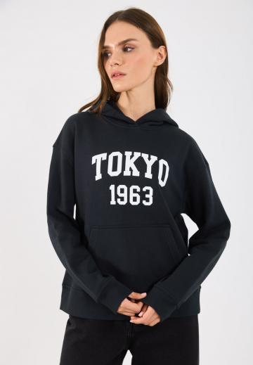 Пуловер с капюшоном