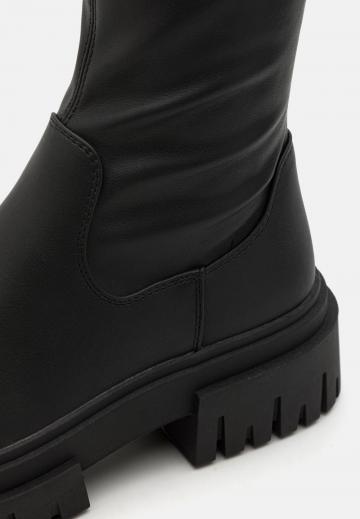 Сапоги на платформе