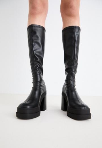 Сапоги на платформе