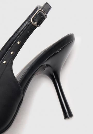 Туфли на высоком каблуке