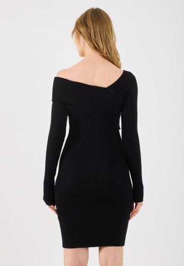 Вязаное платье