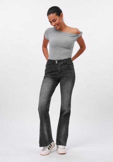 Клешеные джинсы