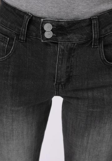 Клешеные джинсы