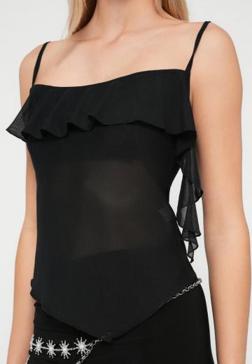 Топ на бретельках