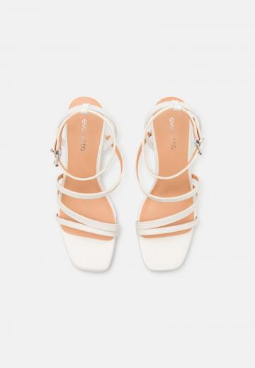 Гандбольные кроссовки