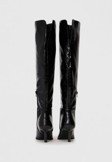 Высокие сапоги