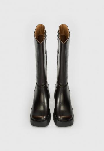 Широкие сапоги