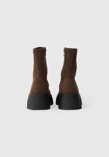 Полусапожки на платформе