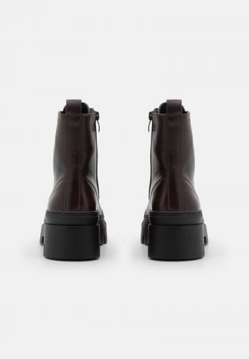 Широкие сапоги