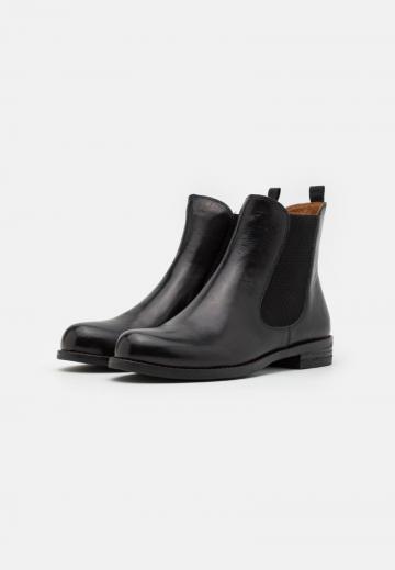 Ботинки челси