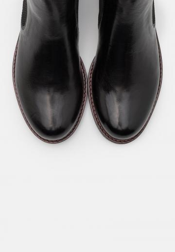 Ботинки челси