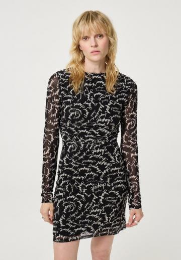 Короткое платье