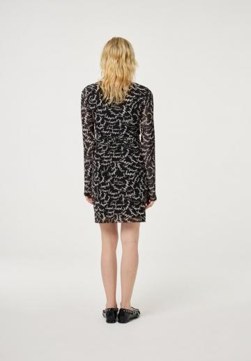 Короткое платье