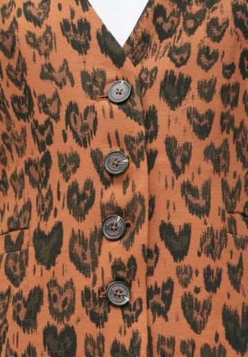 Длинный жилет