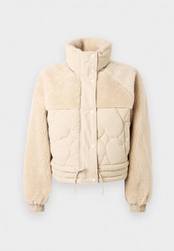 Флисовая куртка