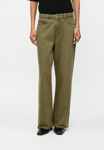 Клешеные джинсы