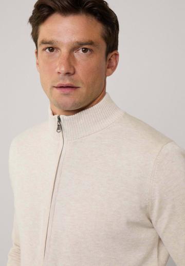 Вязаная кофта