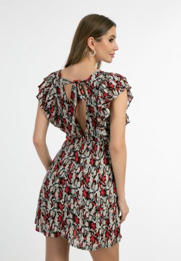 Короткое платье