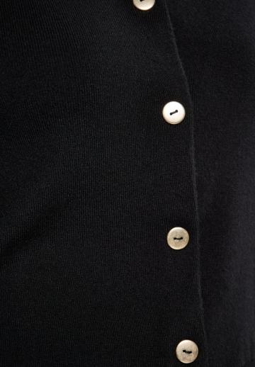 Вязаный жилет