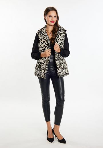 Длинный жилет