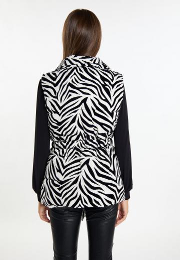 Длинный жилет