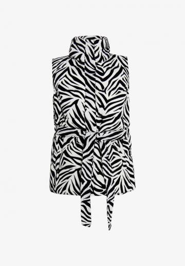 Длинный жилет