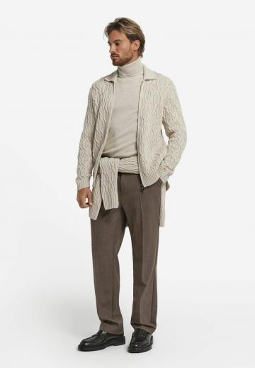 Вязаная кофта