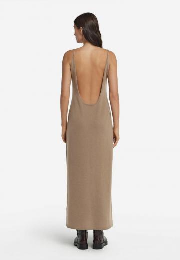 Вязаное платье