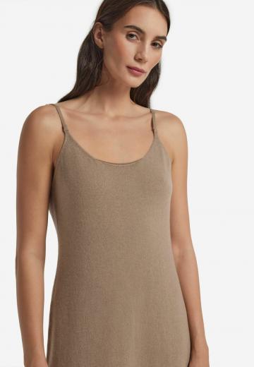 Вязаное платье