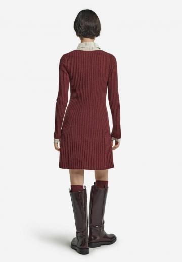 Вязаное платье