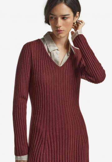 Вязаное платье