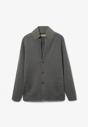 Вязаная кофта