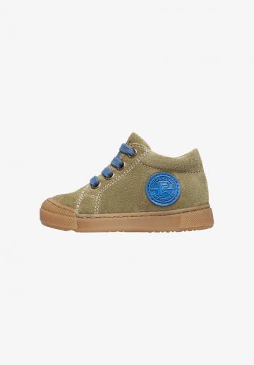 Детская обувь