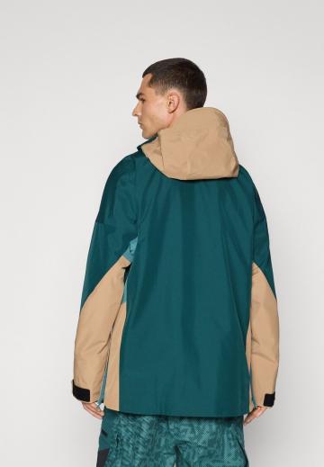 Сноубордическая куртка