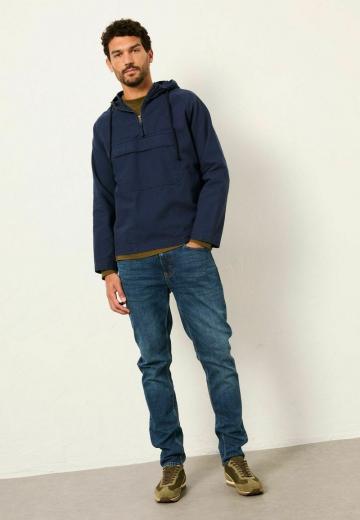 Узкие джинсы