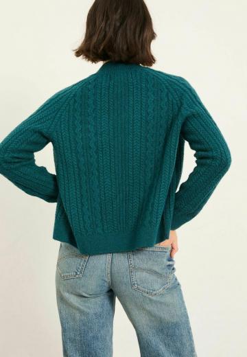Вязаная кофта