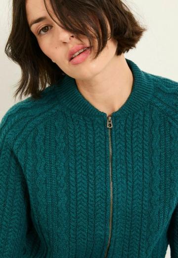 Вязаная кофта