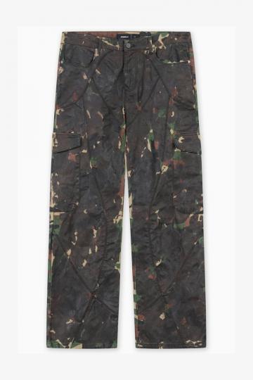 Брюки с накладными карманами