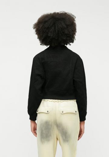 Куртка с накладнымит карманами