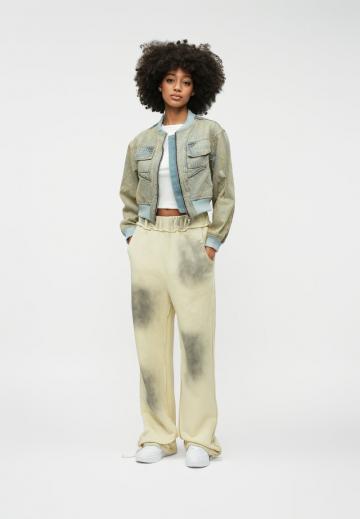 Куртка с накладнымит карманами