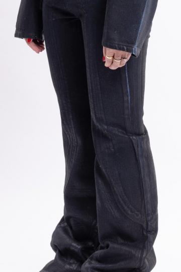 Клешеные джинсы