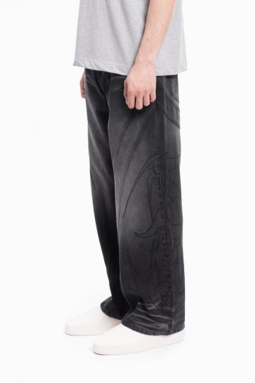 Прямые джинсы