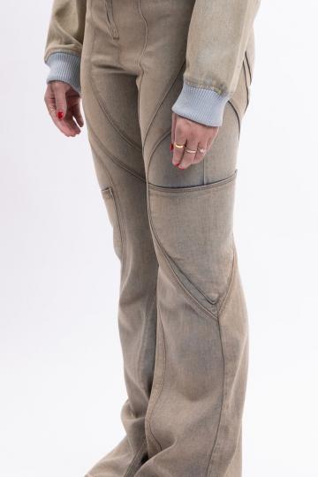 Клешеные джинсы