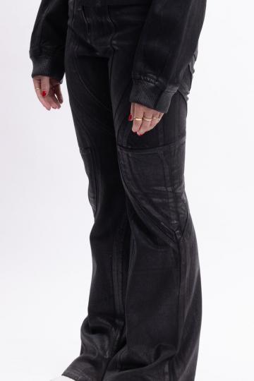 Клешеные джинсы