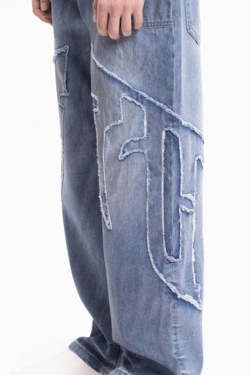 Свободные джинсы