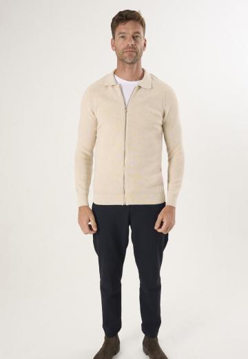 Вязаная кофта