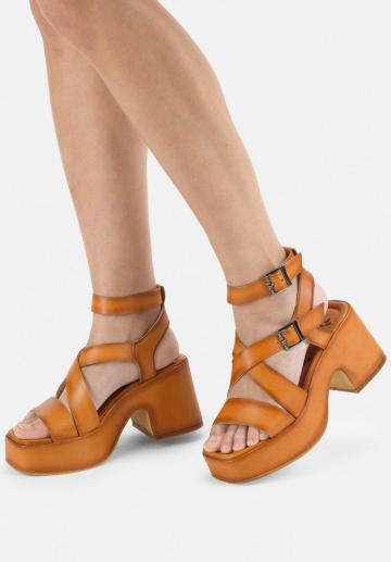 Гандбольные кроссовки