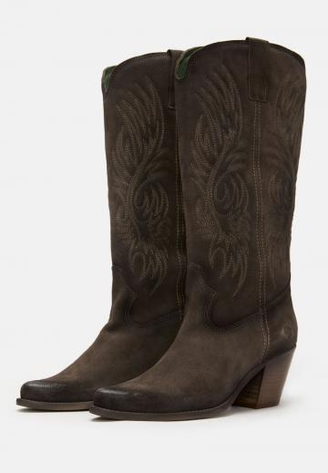 Ковбойские сапоги