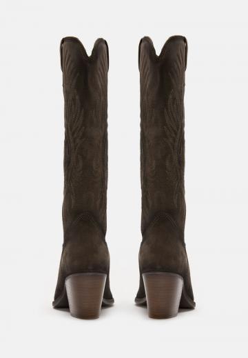 Ковбойские сапоги